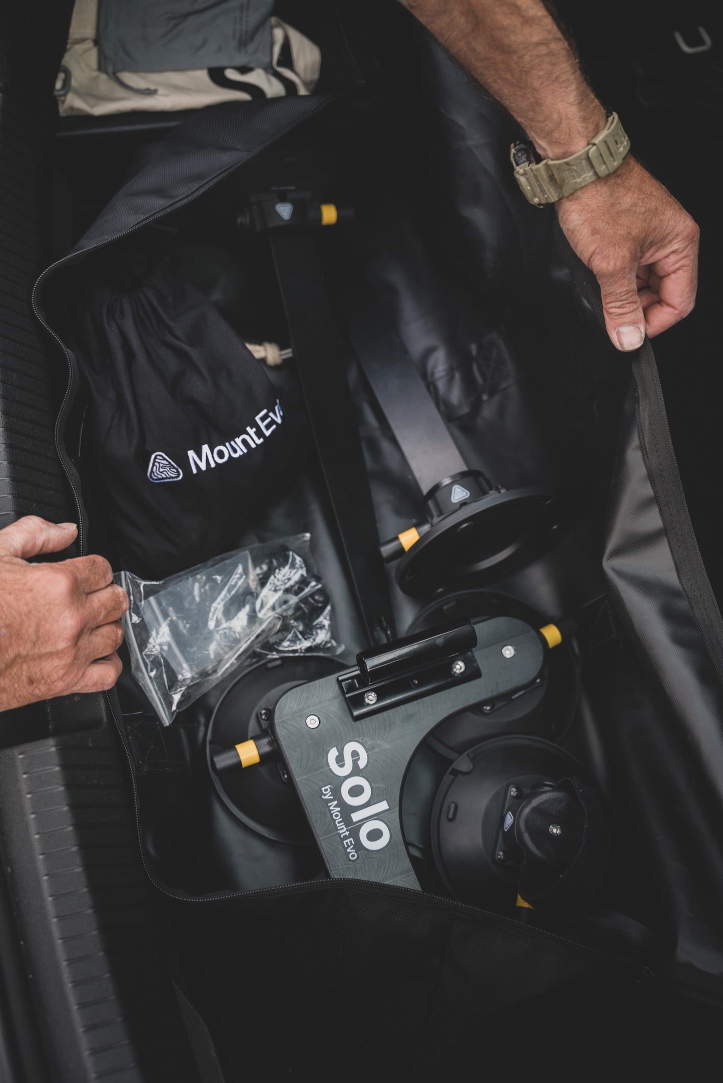 Mount Bag